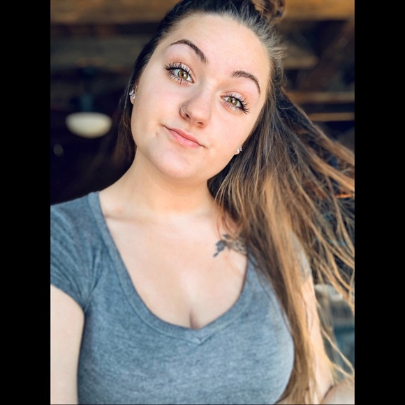 Meet your Posher, Annabelle - Picture 3 of 5